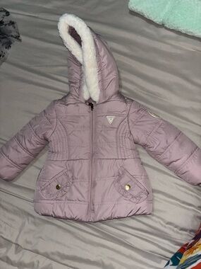 Guess Girls' Light Pink Hooded Puffer Jacket with Faux Fur Trim